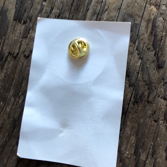 1974 & 1989 A’s pin world champions Unocal. - Picture 4 of 6